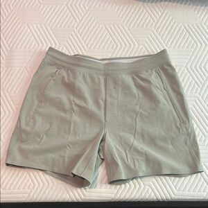 Lululemon Men's Balancer short. 6”, Linerless. Size L. Heathered Tan
